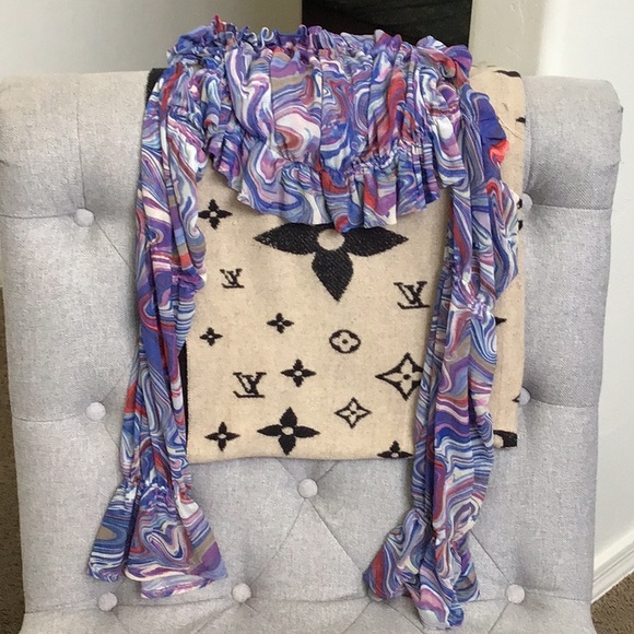 Ladies BlackBead Crop Top - Picture 6 of 6